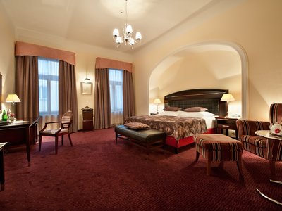 EA Hotel Embassy Prague**** - апартамент категории Junior suite