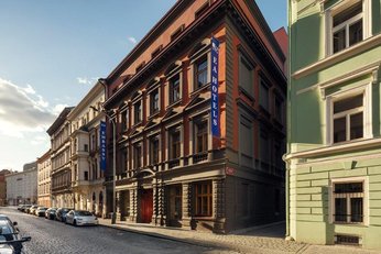 EA Hotel Embassy Prague**** - здание отеля