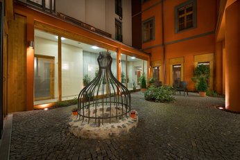 EA Hotel Embassy Prague**** - атриум